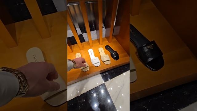 dubai mall бренды 2025г. встречас Василенко Николаем смотреть онлайн