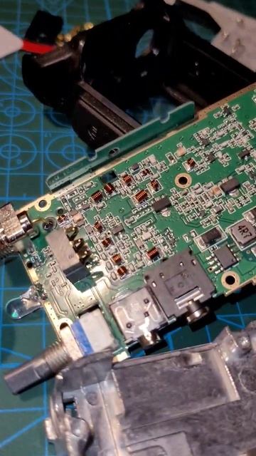 Какой чип в радиостанции Quansheng UV K5 смотреть онлайн