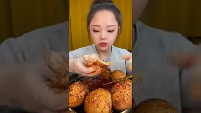 Китайцы едят на камеру / Асмр еда!!!! 🥢🥢🥢 смотреть онлайн
