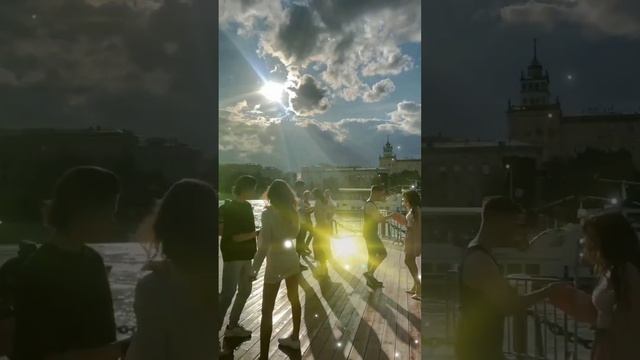 Два хрустальных башмачка" для Золушки. смотреть онлайн