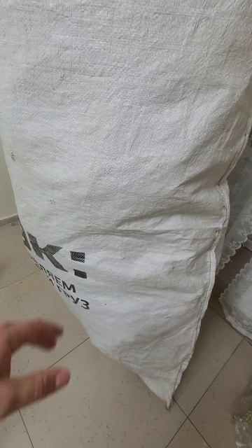 Лайфхак, как вынести живую елку из квартиры не осыпав ? смотреть онлайн