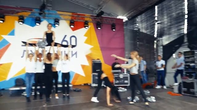 Черлидинг от Red Fox:  Лужникам 60