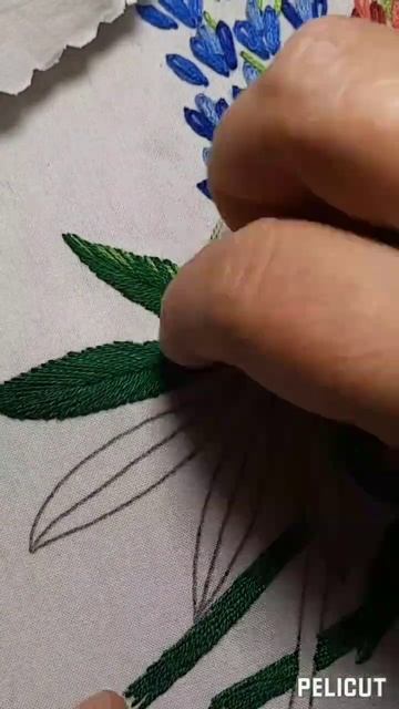 Вишивка гладдю. Люпин. @palamarchuk_liudmyla смотреть онлайн
