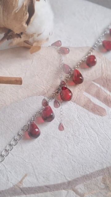 Браслет с зёрнами граната ручной работы. Заказать мож?