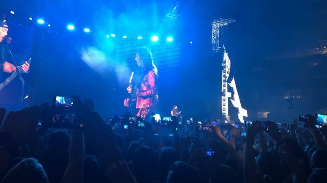 Metallica - Группа Крови (cover Кино). Moscow 2019 смотреть онлайн