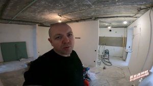Приклеить стеклохолст на шпаклёвку. Откосы под покрас