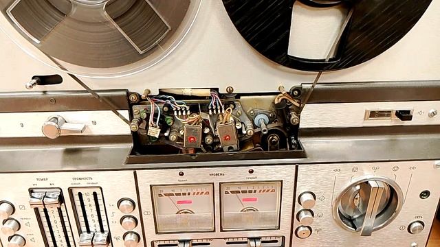 Назад в СССР | Катушечный магнитофон "Астра 110-1": запись смотреть онлайн