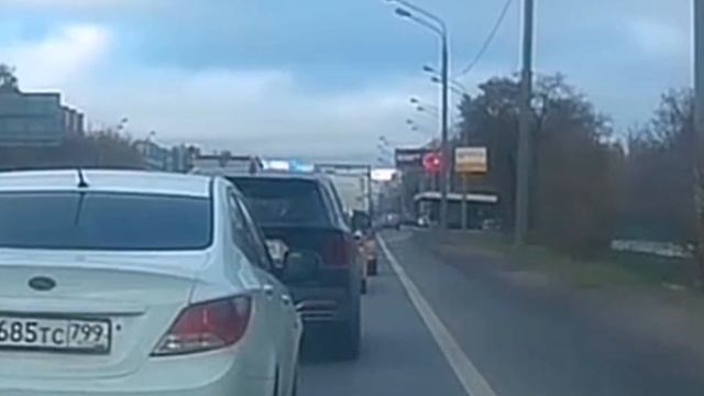 Так и манит их обочина. Радужная полоса. смотреть онлайн