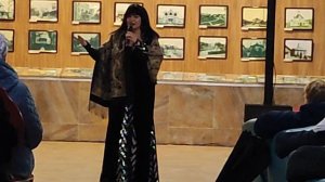 Песня "Мой родимый край" поёт Галина Шабарова.