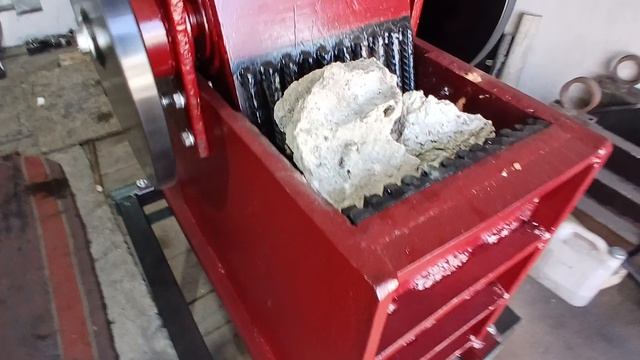 щековая дробилка 200×300 смотреть онлайн