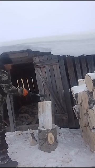 до сих пор дома дрова поколю между калымами смотреть онлайн