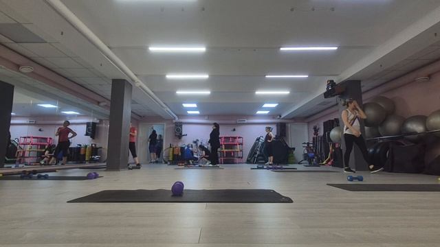 СИЛОВАЯ ТРЕНИРОВКА ЦЕЛОЕ ЗАНЯТИЕ / SUPER STRONG / ГРУППОВАЯ ТРЕНИРОВКА смотреть онлайн