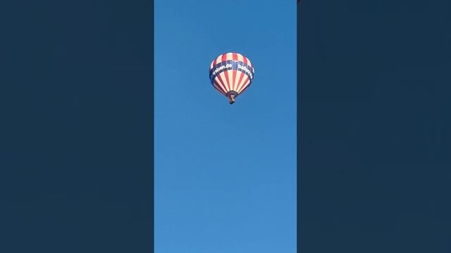 Воздушный шар, луна и странные объекты в начале видео? смотреть онлайн