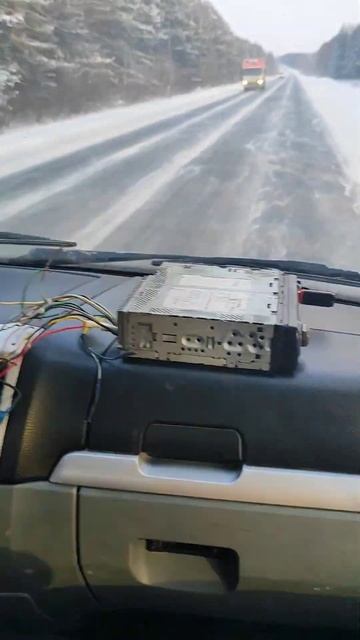 установка автозвука в движении... едем за газелью смотреть онлайн