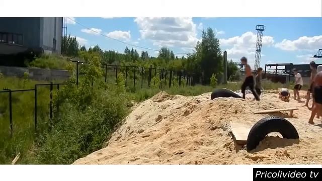 Приколы . Самые лучшие падения . Ржач ! смотреть онлайн