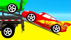 Мультики про машинки тачки молния маккуин и супергерои человек-паук на автовозе мультфильм для детей