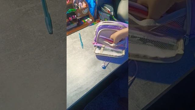 Список что должно быть в пенале у каждого школьника смотреть онлайн