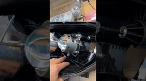 KIA Carnival 2019 замена на светодиодные линзы MTF Cyberlgiht 3»
