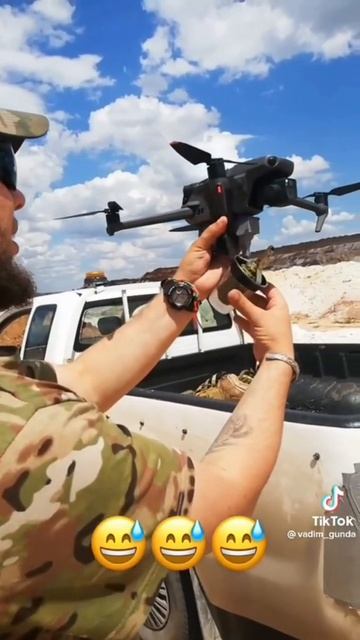 Вот так бывает#коптер и граната#Украина) смотреть онлайн