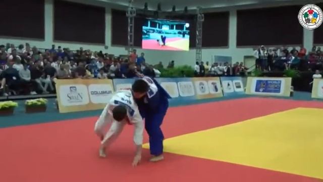 Б.Амартүвшингийн ОХУ-ын бөхтэй барилдсан бичлэг (залуучуудын ДАШТ) смотреть онлайн