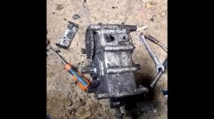 А можем и так! Просто поставили двигатель 157QMJ ( динго 150) на мотороллер муравей.