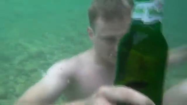 На Дне смотреть онлайн