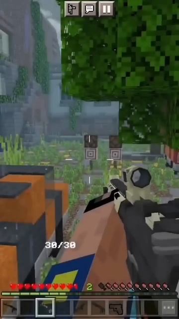 Лучший мод на оружие в Minecraft Bedrock ссылка в описании