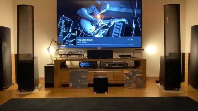 Martin Logan ESL Demo_1080p смотреть онлайн