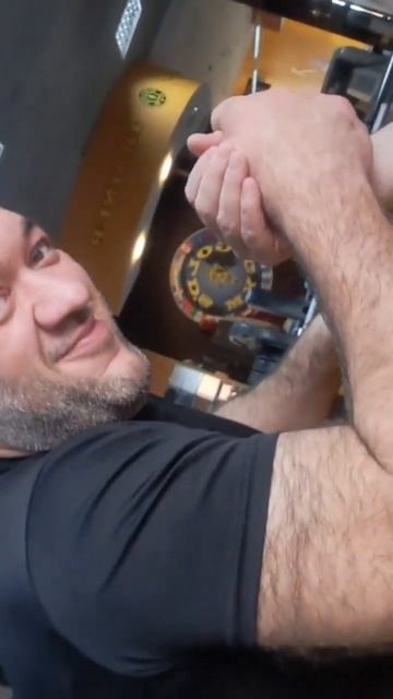 Цыпленков Денис в курсе, что у него есть братан?😂 #арм? смотреть онлайн