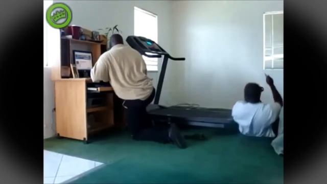 Было бы все странно, если бы не было так смешно! смотреть онлайн