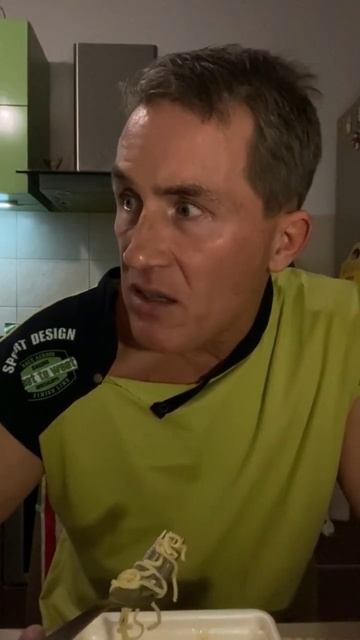 ВИКИНГИ ЕДЯТ РУКАМИ😅 смотреть онлайн