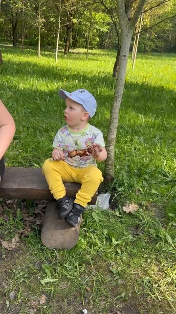 Сынишка Стасик! Ест шашлык! #shorts #2024