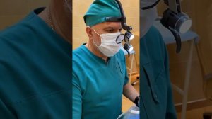 Удаление атеромы на мочке уха