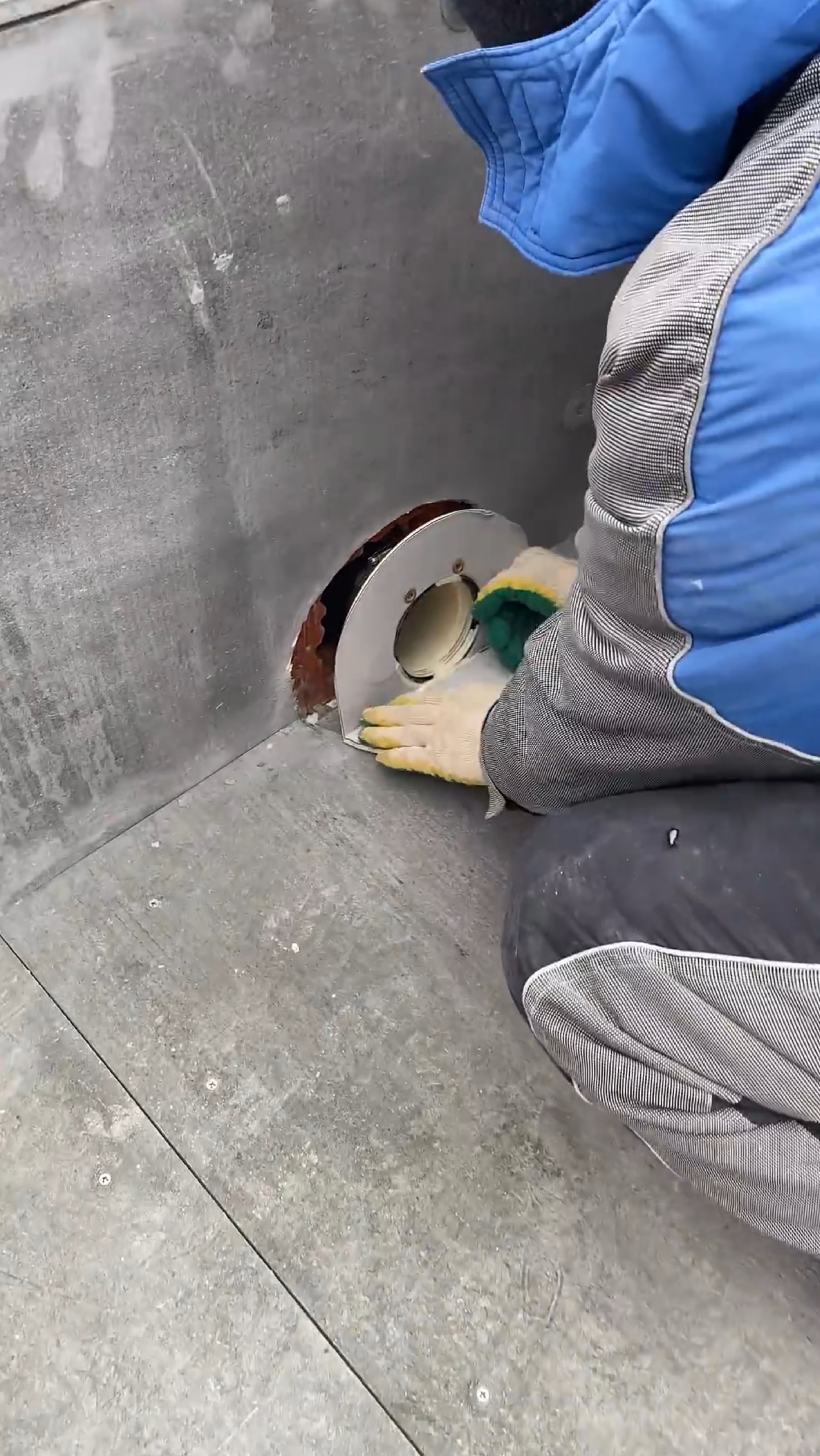 Монтаж плоской кровли из ПВХ-мембраны смотреть онлайн