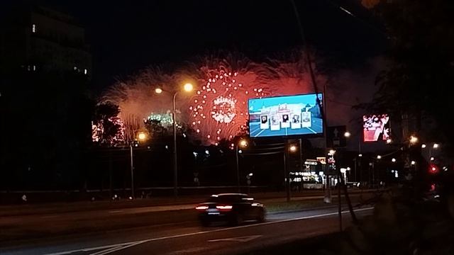 Праздничный салют в честь 80-летия Великой Победы смотреть онлайн