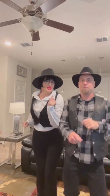 Пока здоровы танцуем ! Пока есть желание- живем! смотреть онлайн