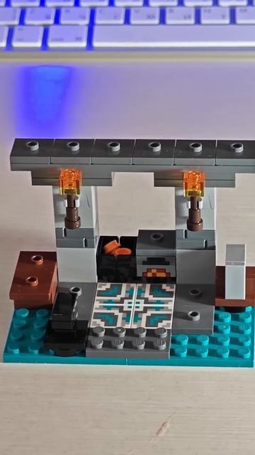 ОРУЖЕЙНАЯ! Майнкрафт 21252 обзор | Крутой набор Лего Minecraf смотреть онлайн