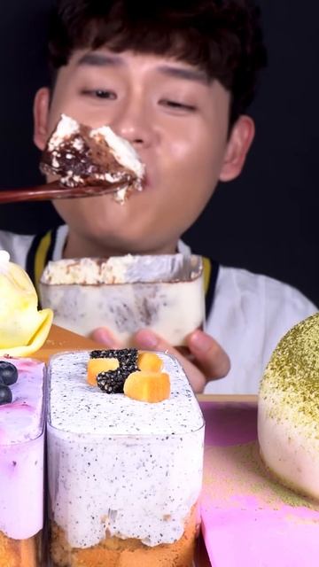 МУКБАНГ: КОРЕЙСКИЙ ТИРАМИСУ смотреть онлайн