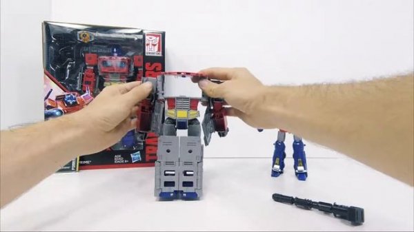 Оптимус Прайм - Transformers Generations Power of the Primes Optimus Prime