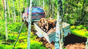 Все планы рушатся! ПОЛОМАЛ МАШИНУ!! Огромная лебедка весом 500кг топит машину с прицепом  в болоте!