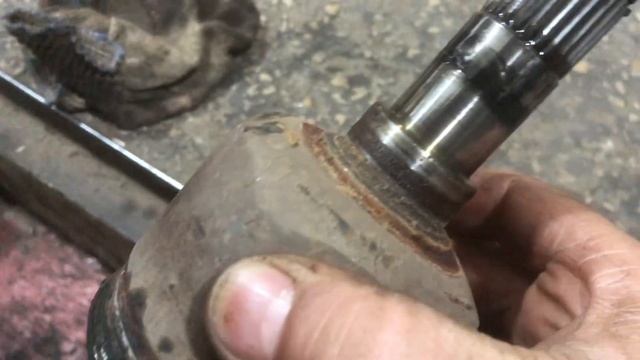 Заклинил внутренний ШРУС граната пробуем выбить 🔥