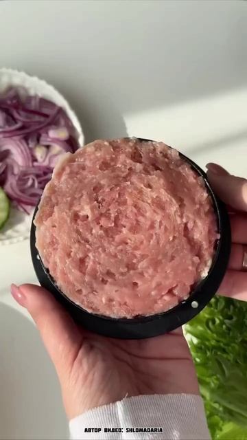 Сочные пп бургеры которые не навредят вашей фигуре, ведь в них минимум калорий и максимум белка!