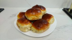 Булочки с изюмом