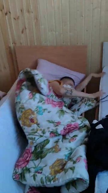 Пранк над спящим другом смотреть онлайн