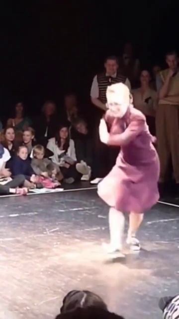 Если ваша вечеринка не похожа на эту, даже не думайте м смотреть онлайн