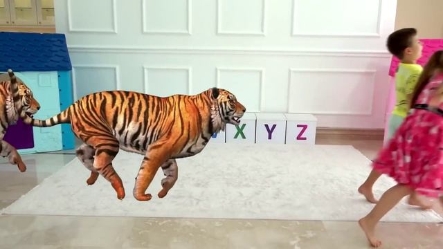 Алфавит для детей 🎵 ABC Песня на Английском и Русском | Учим буквы весело! смотреть онлайн