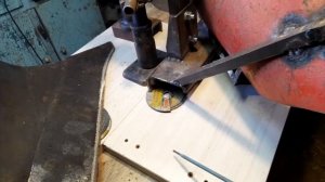 Плуг двухкорпусный! Выставил корпуса!