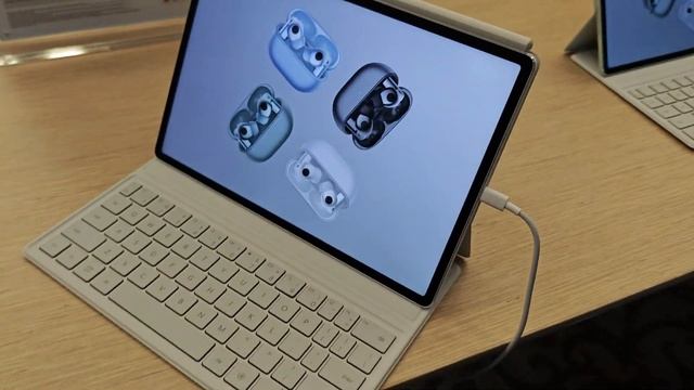 Huawei MatePad Pro и MatePad 12X (2024) на презентации М.Видео-Эльдорад