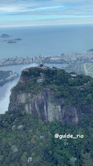 Рио-де-Жанейро: на вертолете вокруг статуи Иисуса смотреть онлайн