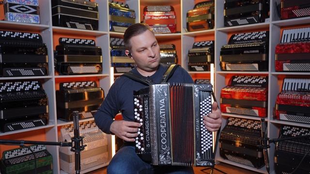 Мелодии Победы на трофейном баяне 1939 года. Владимир Бутусов и салон «Баянист» смотреть онлайн